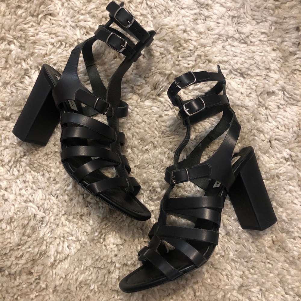 Steve Madden Oceane Black Leather Gladiator Sandal